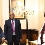 Ali Bongo reçoit son ministre de l’Economie, le DG de la Dette et le maire de Libreville