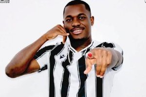 Ligue 1 algérienne&nbsp;: le Gabonais Randy Essang-Matouti foudroie la JS Kabylie d’un doublé