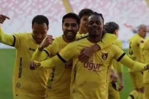 Turquie&nbsp;: Buteur face à Sivasspor, David Sambissa remporte son duel contre Aaron Appindangoyé