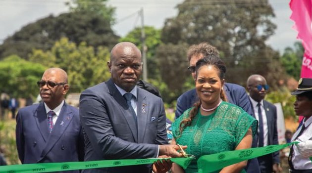 Essassa&nbsp;: la première dame du Gabon lance un centre d’accueil pour enfants vulnérables