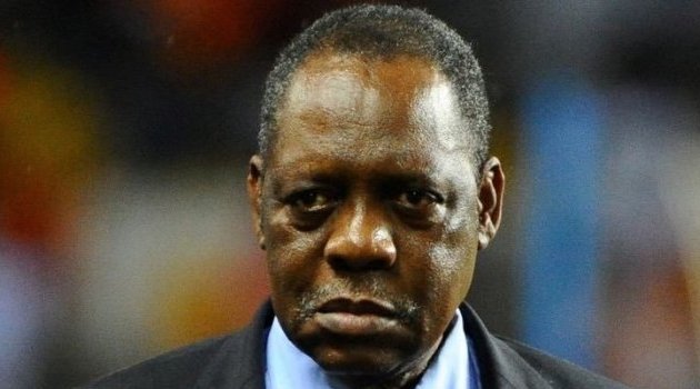 La FEGAFOOT rend hommage à Issa Hayatou, ancien président de la CAF
