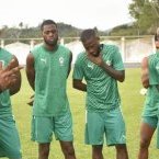 Eliminatoires CAN 2025 : Qui pour animer le 4-3-3 de Mouyouma à Durban ?