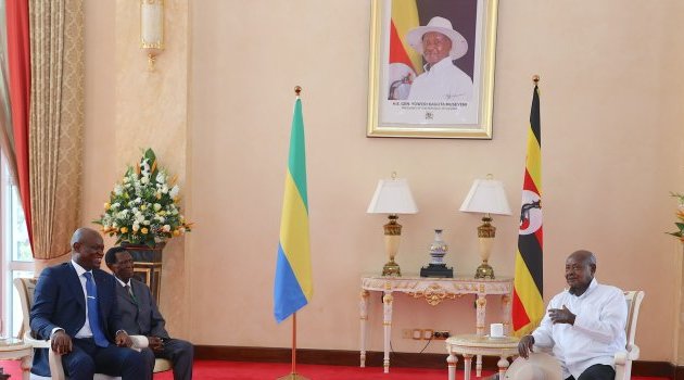Visite de travail et d’amitié du président de la transition du Gabon à Kampala