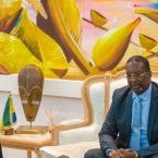 CAN 2023 : le trio arbitral gabonais choisi par la CAF honoré avant son départ pour la Côte d’ivoire