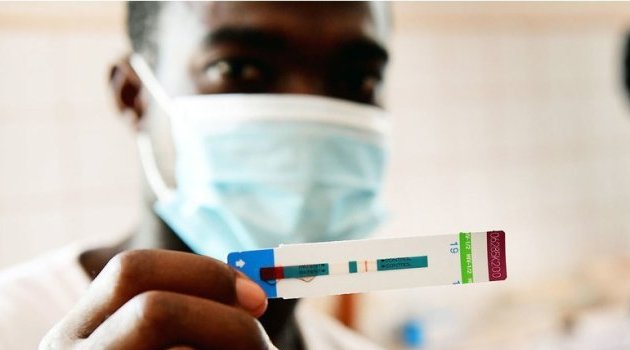 Baisse importante du coût des médicaments antirétroviraux, mais la Covid-19 menace ces nouvelles réductions