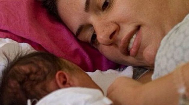 Covid-19 : l’OMS recommande de poursuivre l’allaitement maternel pendant l’infection et après la vaccination