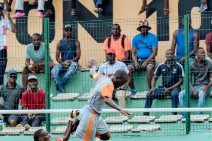 National-Foot 1&nbsp;: l’US Bitam perd six points sur tapis vert