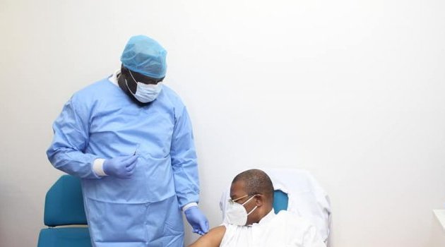Covid-19 : la campagne de vaccination du Gabon s’étend à l’Ogooué Maritime