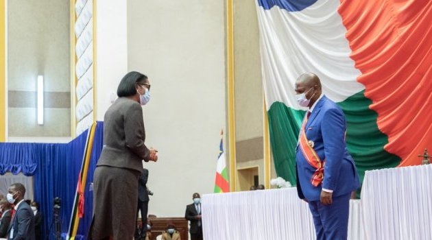 Ossouka Raponda à l’investiture du président centrafricain Archange Touadéra