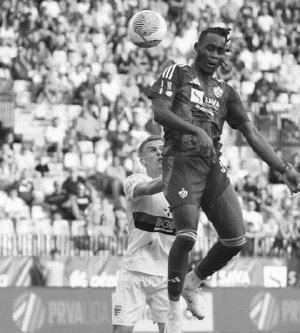 Ligue Europa Conference : Orphé Mbina et le NK Maribor éliminés dès le 2e tour des barrages