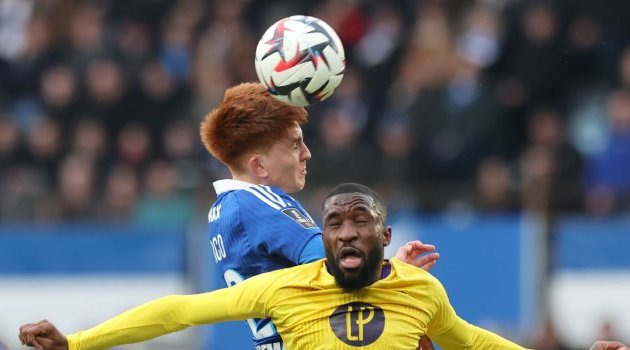 Ligue 1 : Shavy Babicka et Toulouse s’effondrent face au Racing Club de Strasbourg
