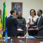 Madeleine Berre et Noël Mboumba conduisent la médiation entre Addax Petroleum et l’ONEP
