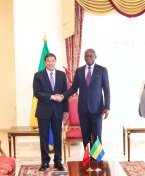 À Oyem, Oligui Nguema reçoit une délégation d’investisseurs chinois mandatée par Xi Jinping