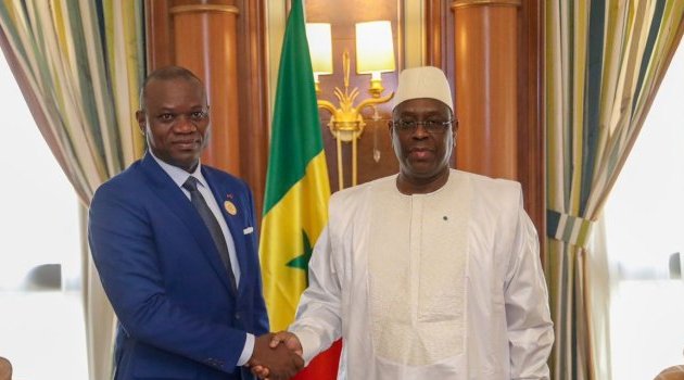 Brice Clotaire Oligui Nguema s’entretient avec le président sénégalais Macky Sall