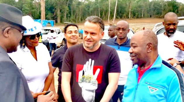 Ali Bongo a quitté le Gabon pour ne faire aucune ombre à la tournée de Brice Fargeon