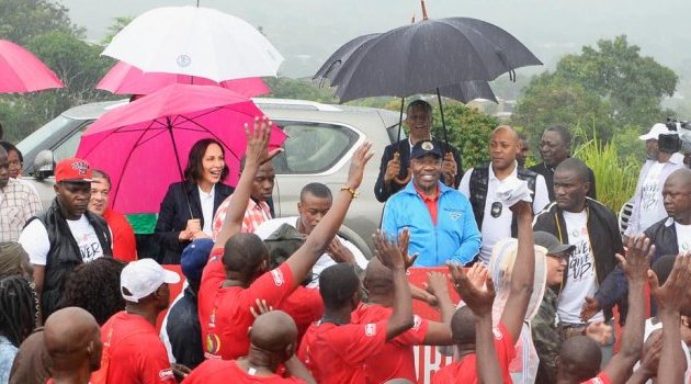 Ali Bongo donne le coup d’envoi de la course Run in Masuku 2019