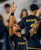 MLS : Denis Bouanga voit triple et guide Los Angeles FC vers la victoire