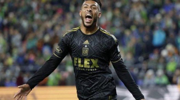MLS : Denis Bouanga devient le meilleur buteur de l’histoire du Los Angeles FC