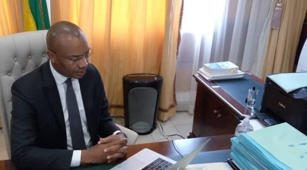 Guy Patrick Obiang Ndong prend part à une visioconférence de l’UA sur le Covid-19