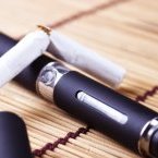 Commercialisée chez les jeunes, la cigarette électronique est dans le viseur de l’OMS