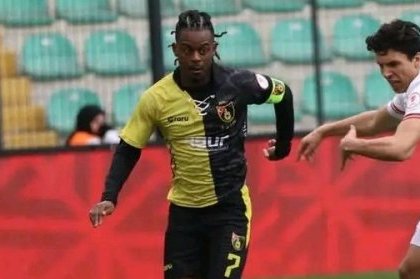 David Sambissa manque un penalty décisif et complique la tâche d’Istanbulspor en coupe de Turquie