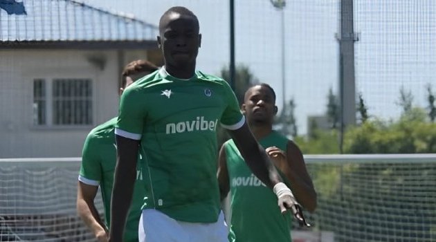 Transfert : Omonia Nicosie FC compte signer Makosso Moungadji pour cinq ans