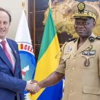 Oligui Nguema devise avec deux émissaires de l’Assemblée parlementaire de la Francophonie