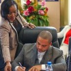 Le Gabon signe un accord avec les sociétés pétrolières fournisseuses de brut à la SOGARA