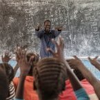 75 millions d’enfants dans 35 pays en crise ont un besoin urgent d’un soutien éducatif