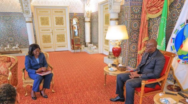 Oligui Nguema et la ministre de la Fonction publique discutent des défis de l’emploi et de l’administration
